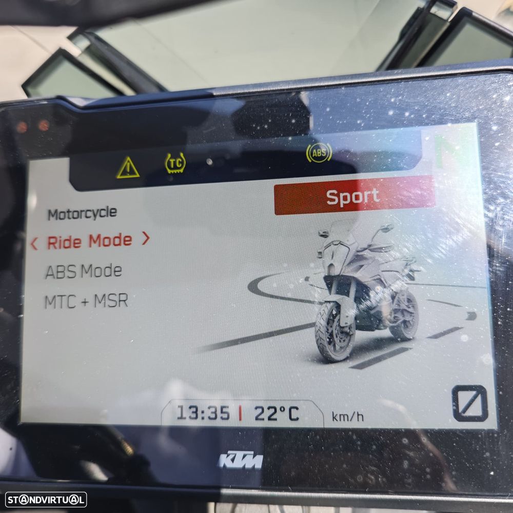 KTM 1290 Super Adventure S - 21