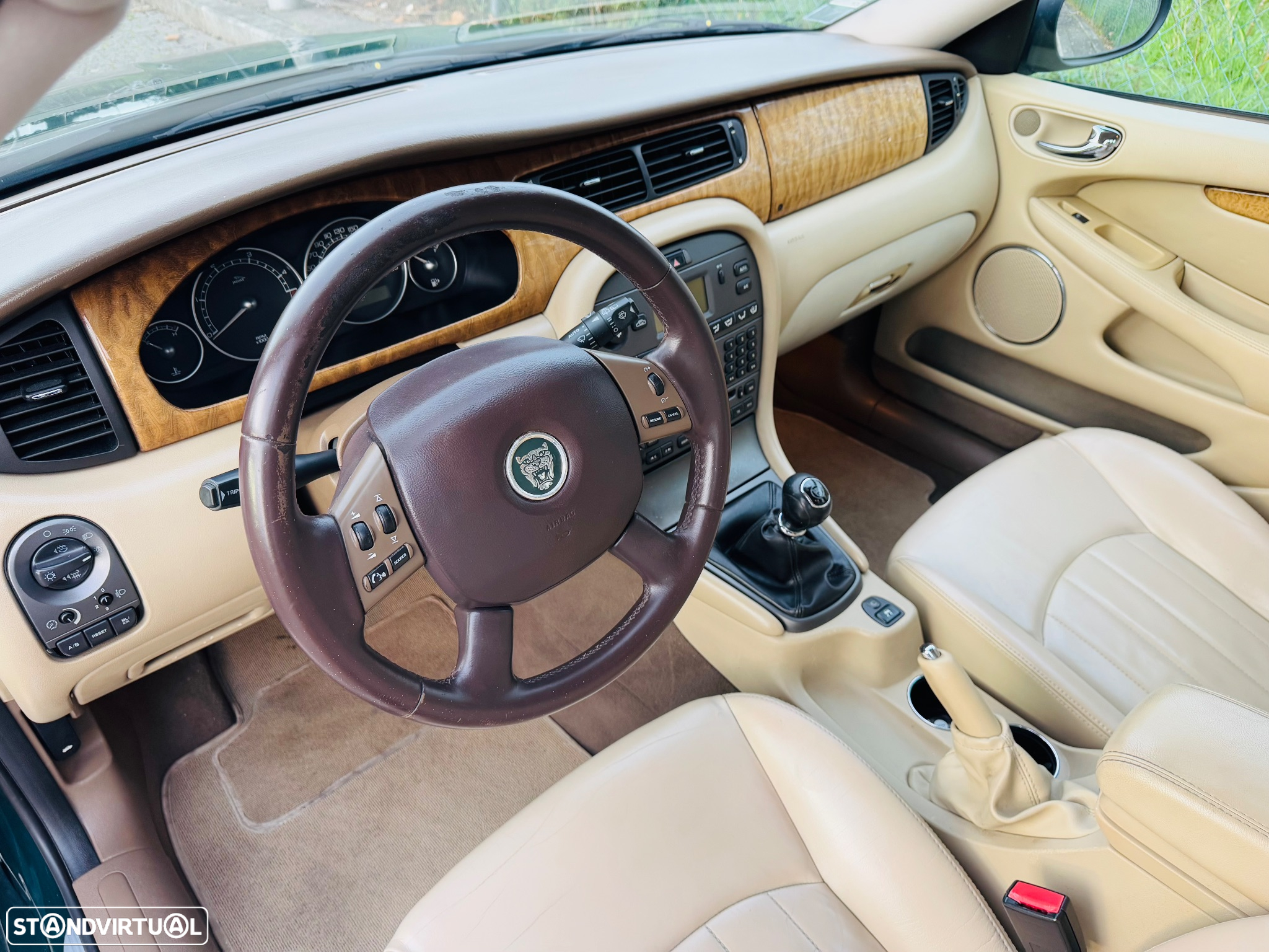 Jaguar X-Type SW 2.2 D Executive - 17
