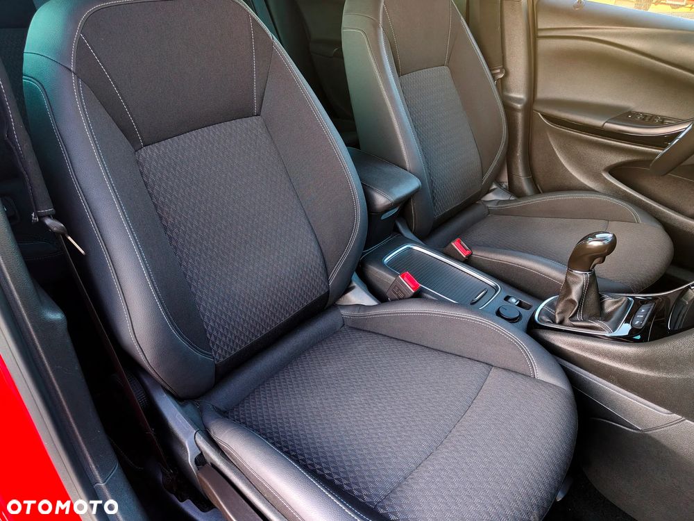 Opel Astra 1.4 Turbo Innovation - 31