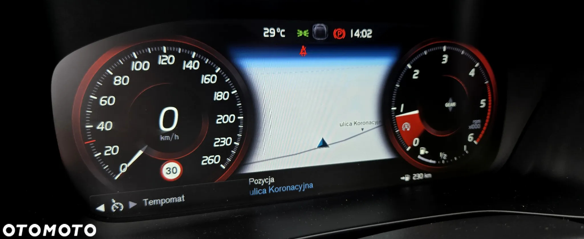 Volvo XC 40 D3 Momentum Pro - 22