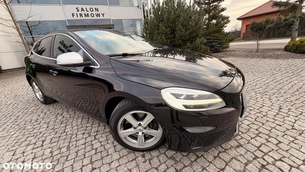 Volvo V40 D3 Linje You - 1