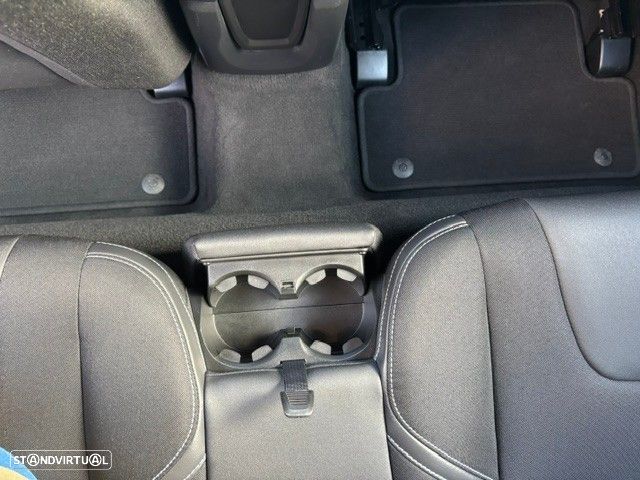 Volvo V40 1.5 T3 Sport Edition Geartronic - 8