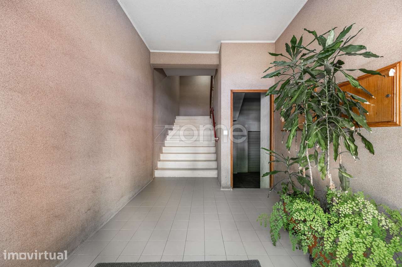 Apartamento T3 com garagem em Nogueira - Grande imagem: 2/23