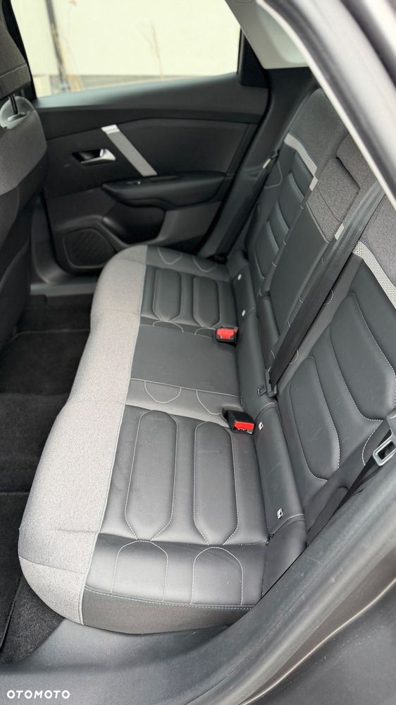 Citroën C4X PureTech 130 Stop&Start EAT8 MAX - 23