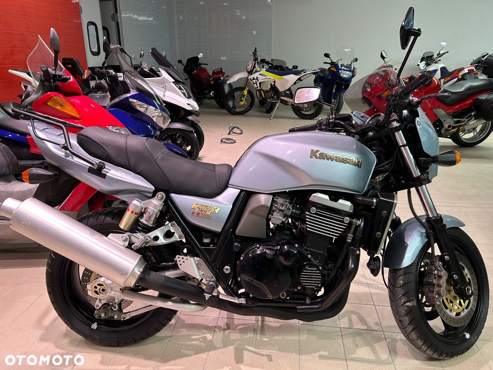Kawasaki ZRX - 17