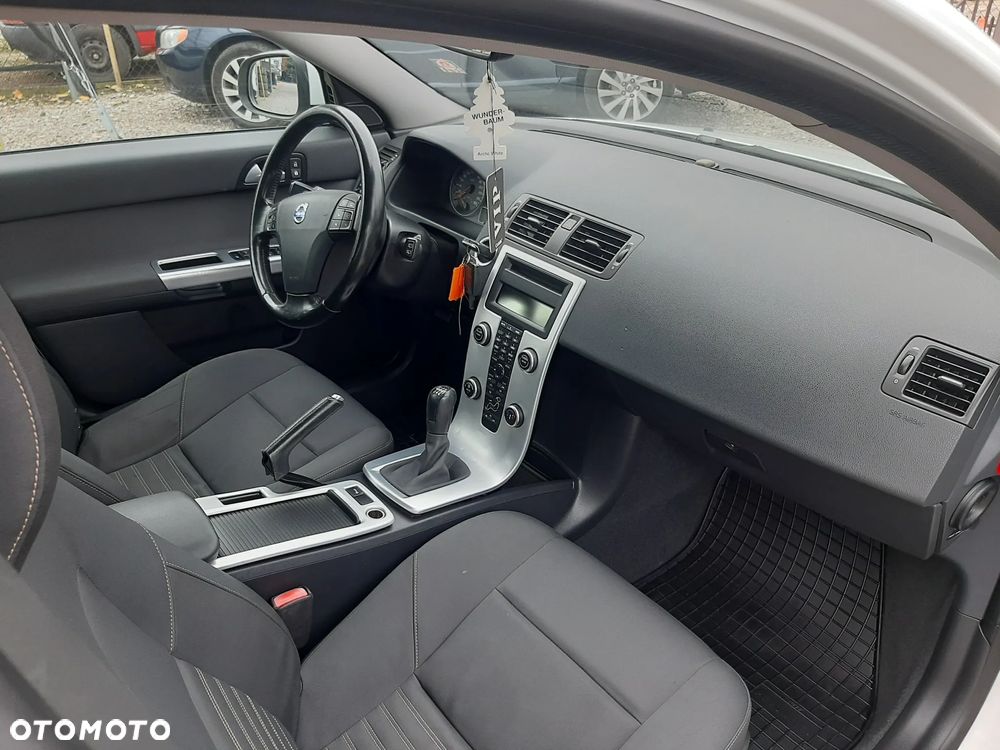 Volvo V50 D2 Kinetic - 20