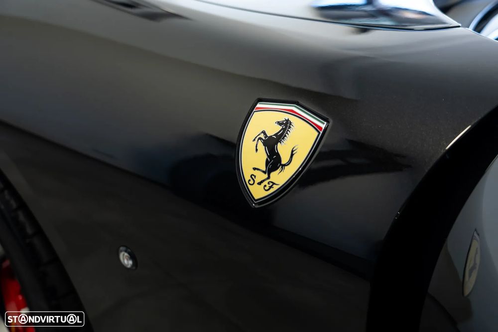 Ferrari Roma 3.9 Twin-Turbo V8 — fotografia 6