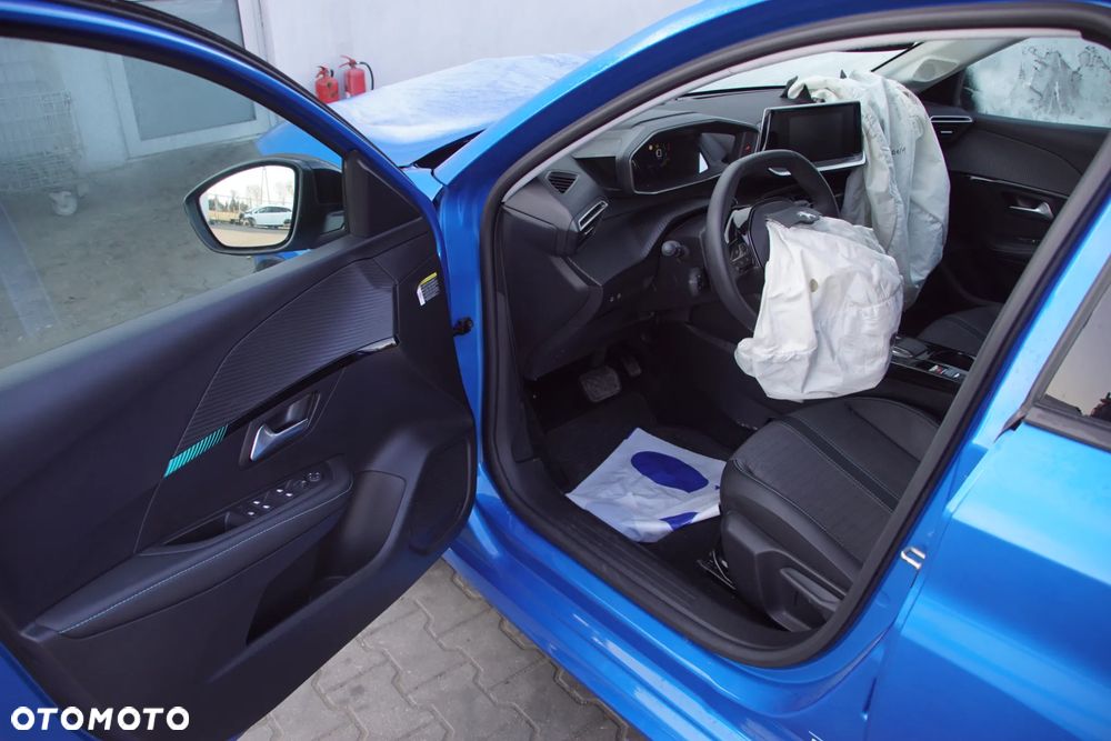 Auto na części - Peugeot e-208 100 kW ZK01 9842858380 ESM 2023R Silnik Falownik Bateria Drzwi Błotnik Klapa Zderzak Lusterko Lampa Klamka Szyba Deska Kokpit Sterownik Moduł Czujnik Licznik Wyświetlacz Panel Kierownica - 10