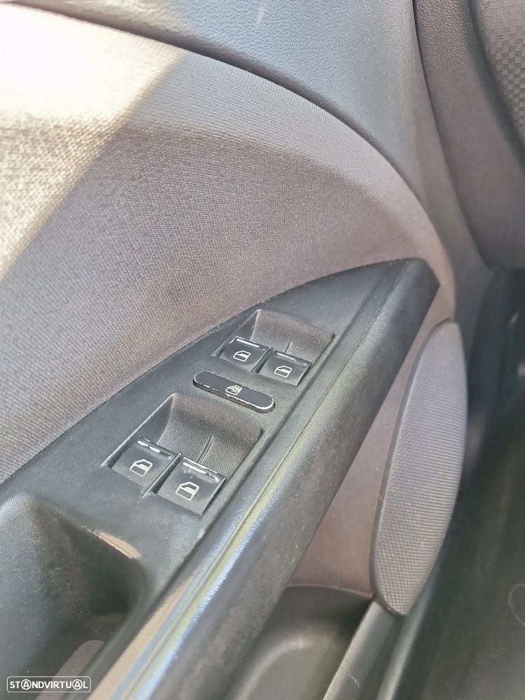 SEAT Altea ver-1-9-tdi-dpf-dsg-reference-comfort - 21