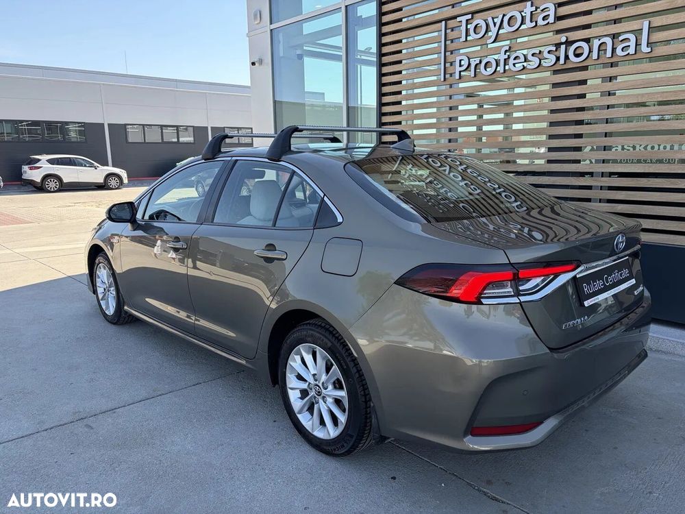 Toyota Corolla - 5