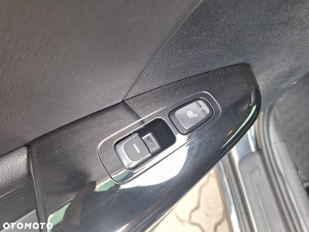 Kia Sportage 1.6 CRDI MHEV Black Edition 2WD DCT - 24