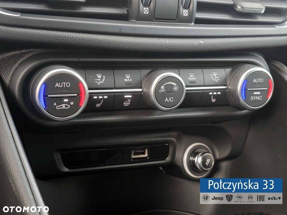 Alfa Romeo Giulia - 12