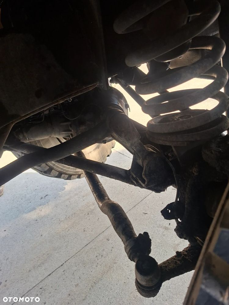 Mercedes-Benz Unimog - 11