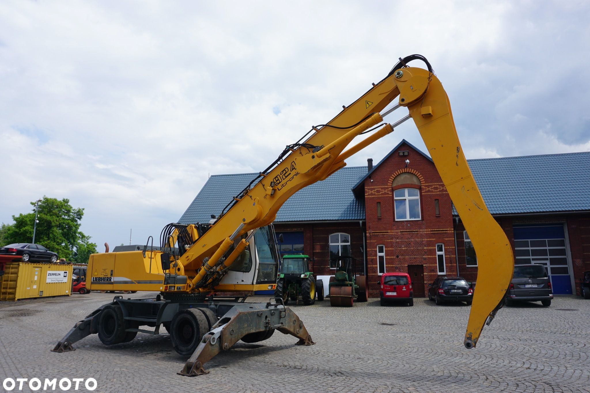 Liebherr A 924 - 1