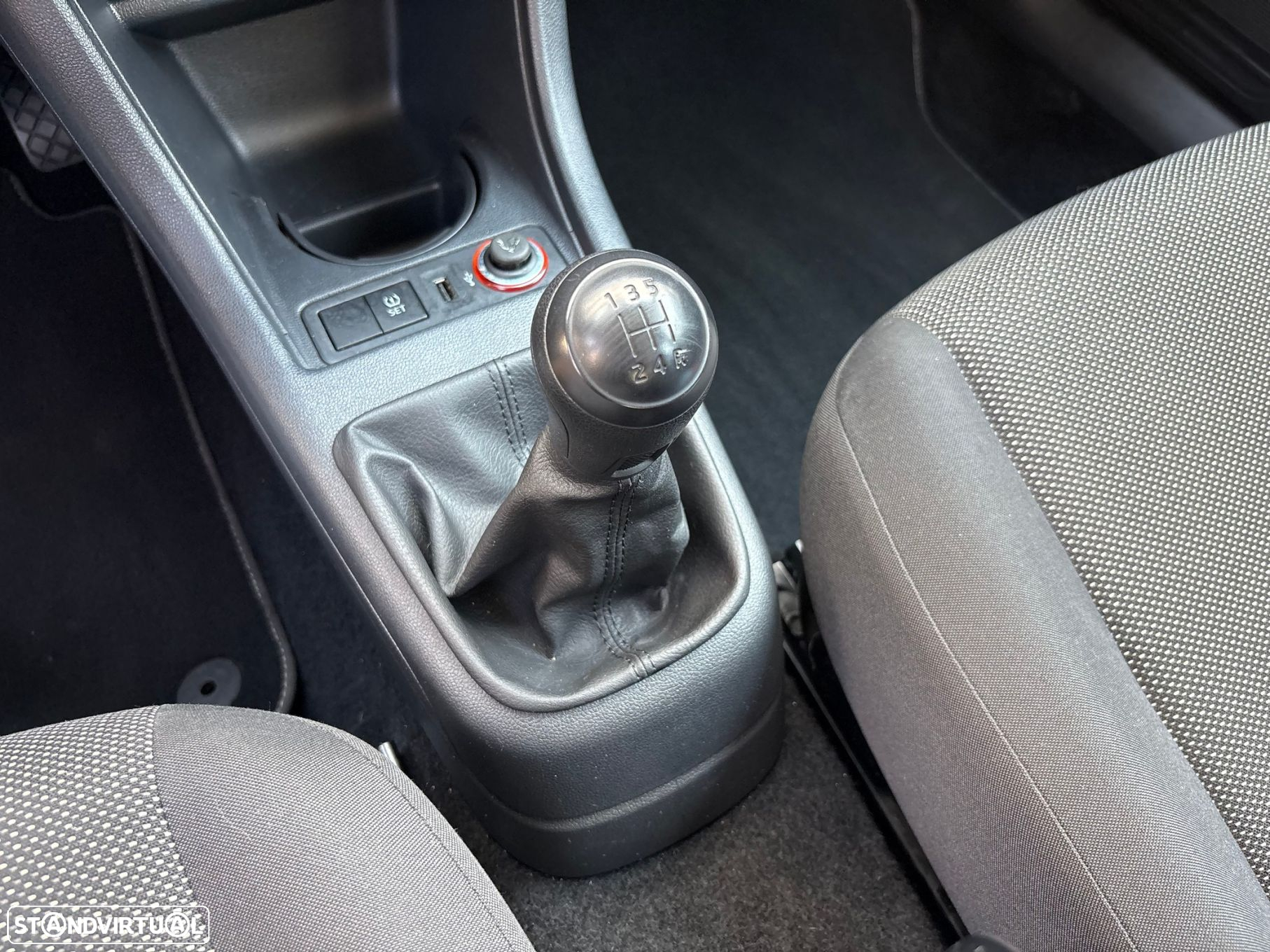 VW Up! 1.0 Move - 17