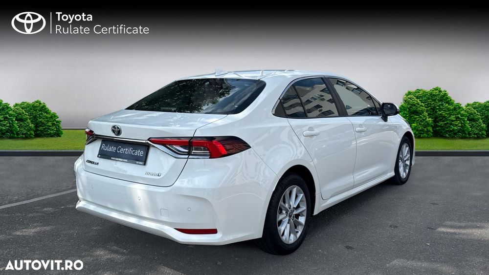 Toyota Corolla 1.8 HSD Business - 6