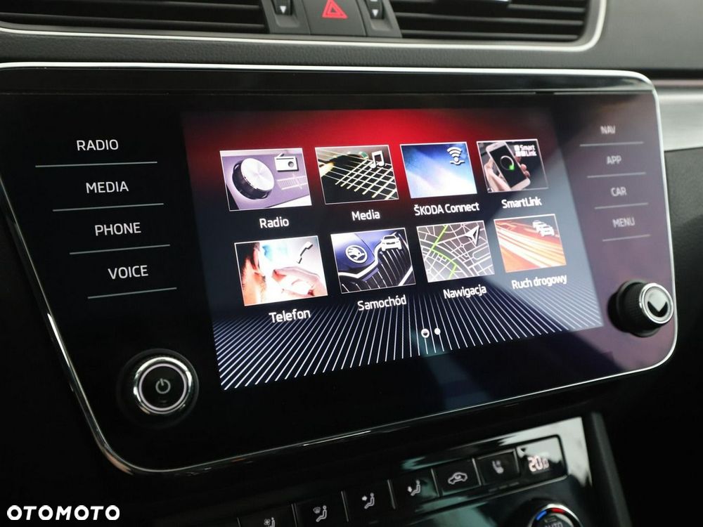 Skoda Superb 2.0 TDI 4x4 DSG Premium Edition - 24