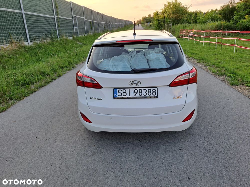 Hyundai i30 1.6 CRDi Comfort - 6
