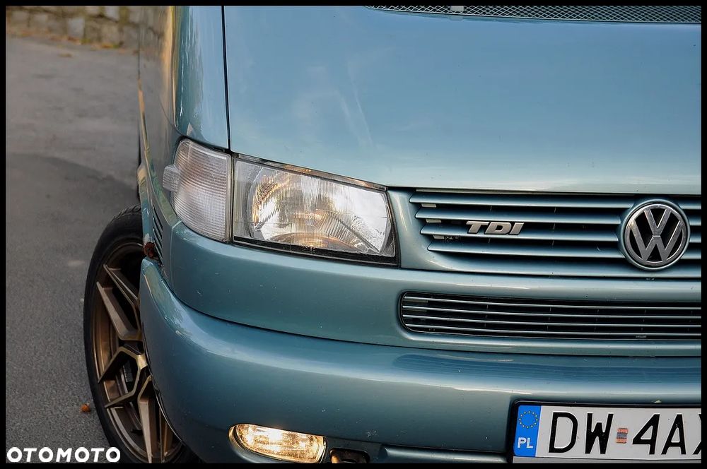 Volkswagen Multivan Standard - 14