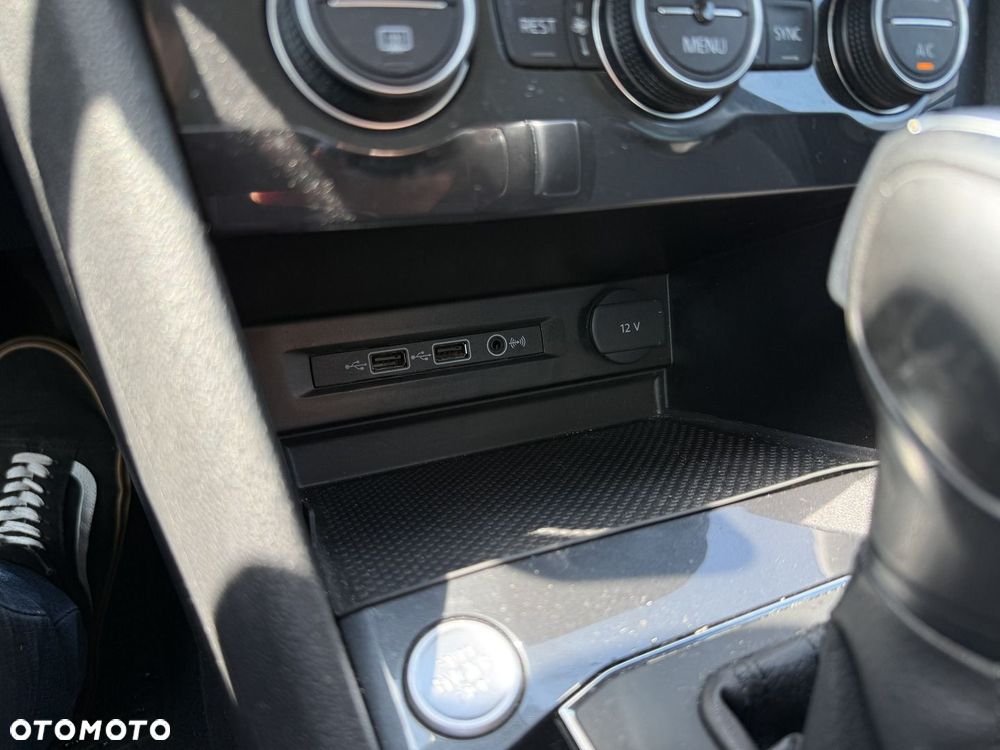 Volkswagen Tiguan - 22