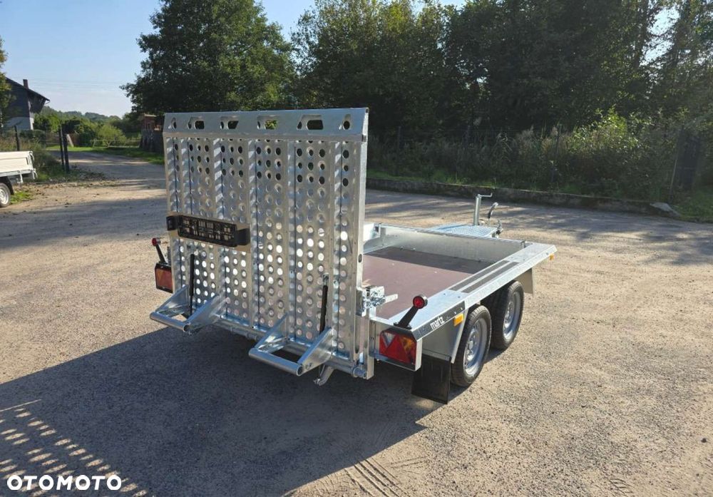 Martz Martz Bau 3 Minikoparka 2700 kg 260 x 150 cm - 8