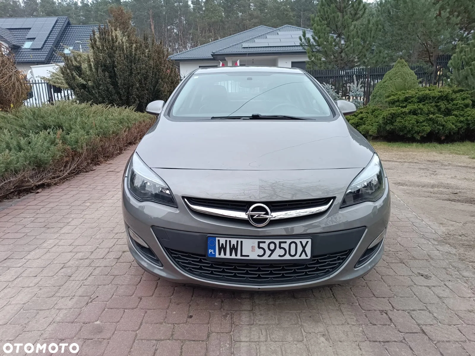 Opel Astra IV 1.4 T Cosmo - 10