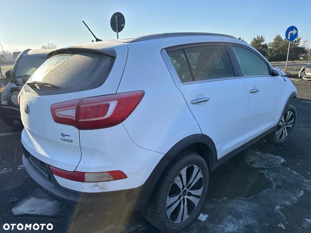 KIA SPORTAGE 1,7CRDI M 2WD 2013R 115Kw Cała na Części - 6