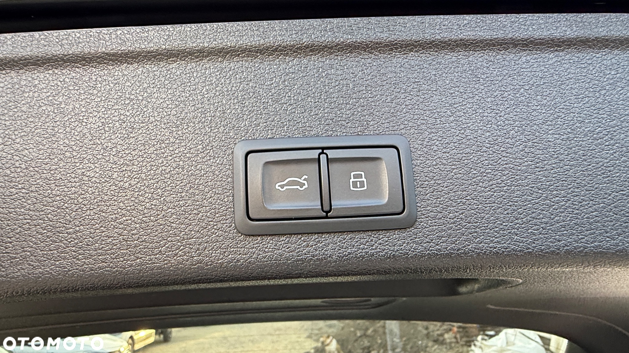 Audi A4 3.0 TDI quattro S tronic sport - 25