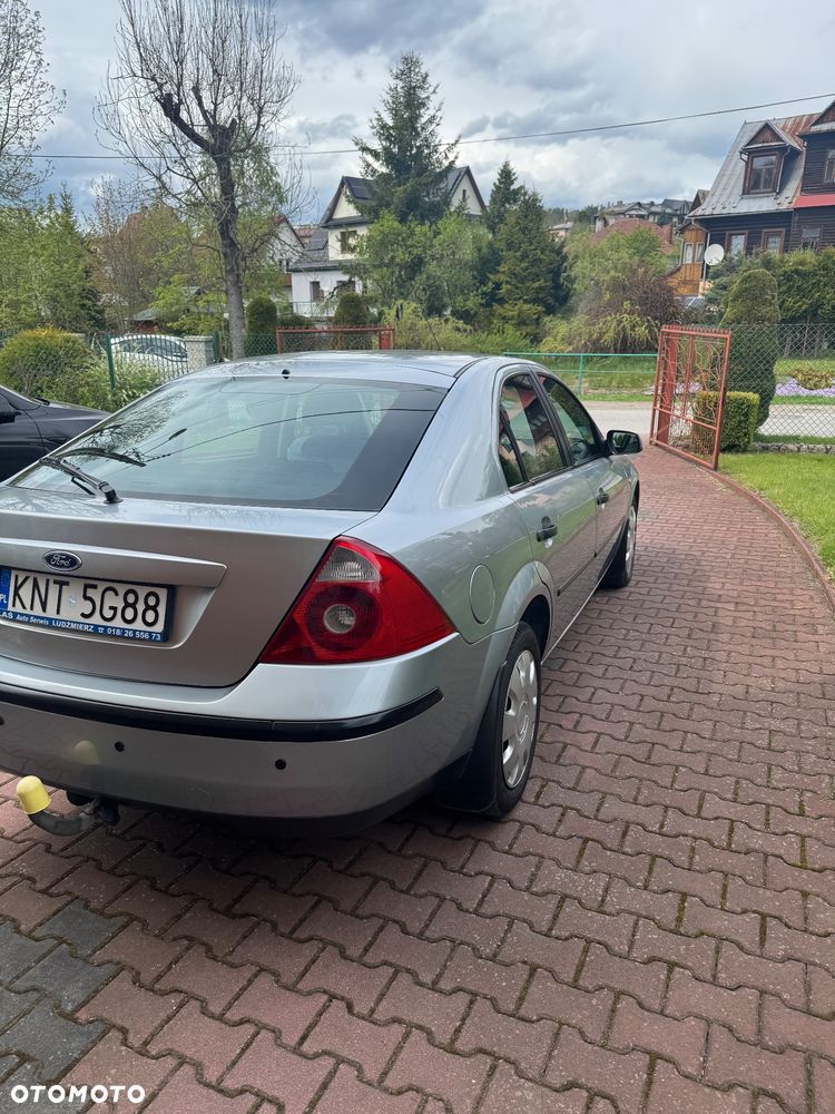 Ford Mondeo 1.8 Ambiente - 5