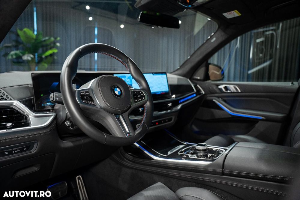 BMW X7 M60i xDrive AT MHEV - 18