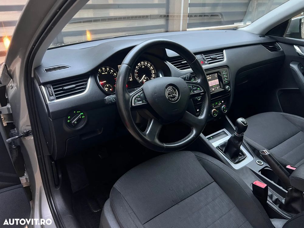 Skoda Octavia 1.6 TDI Ambition - 23