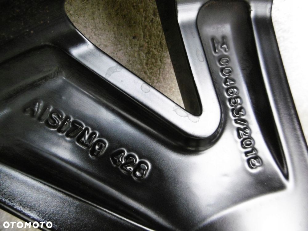 vw golf viii 5h0 - felga 7.5jx18h2 et51 5x112 - 8