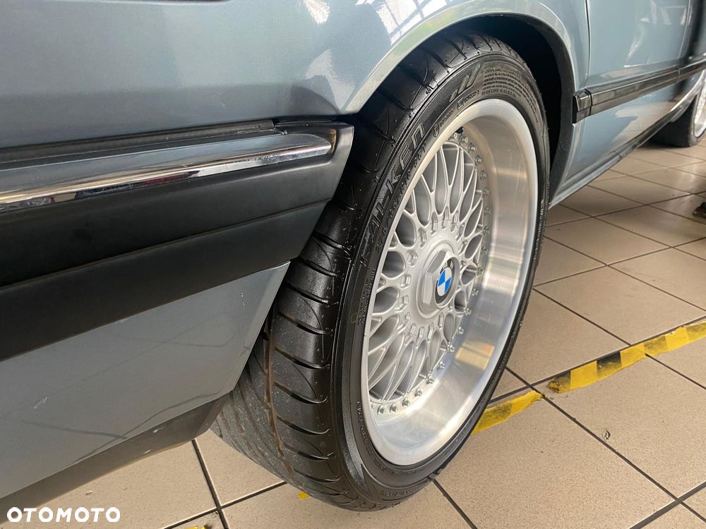 BMW Seria 7 750iL - 15