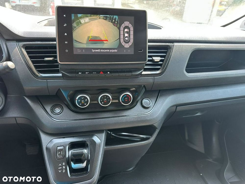Renault Trafic - 16