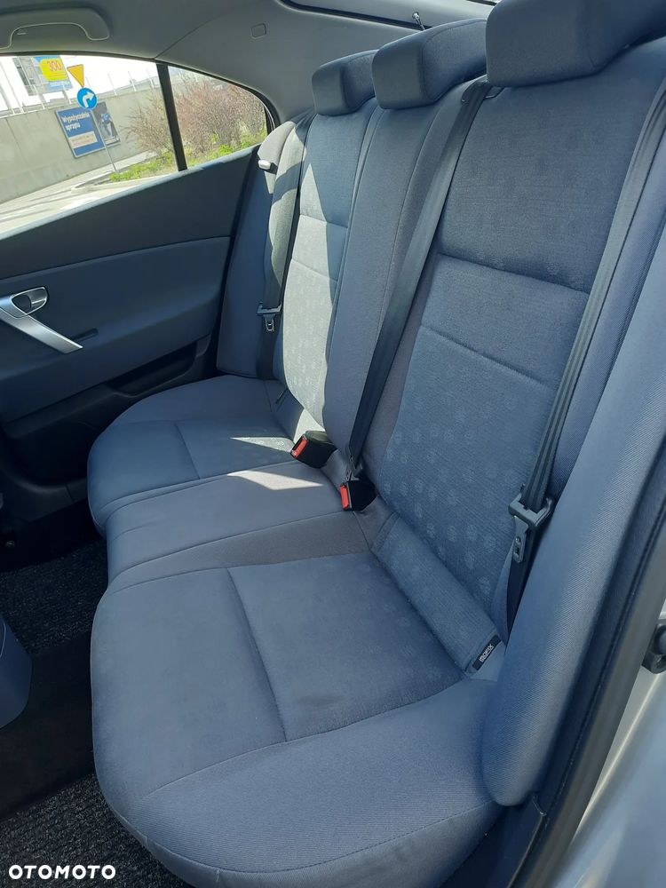Nissan Primera Traveller 1.8 visia - 11