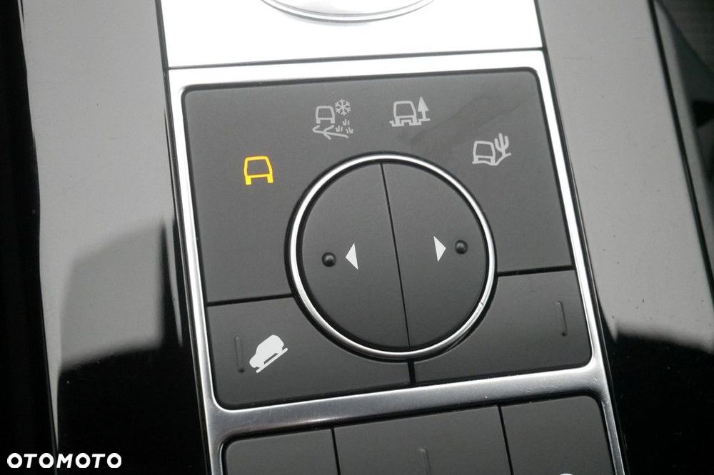 Land Rover Discovery - 26