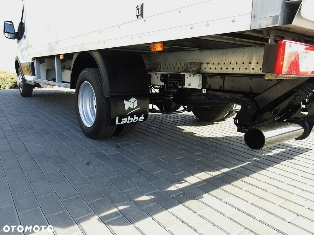 Ford TRANSIT  KONTENER WINDA 8 PALET TEMPOMAT LEDY BLIŹNIACZE KOŁA KLIMATYZACJA  170KM - 18