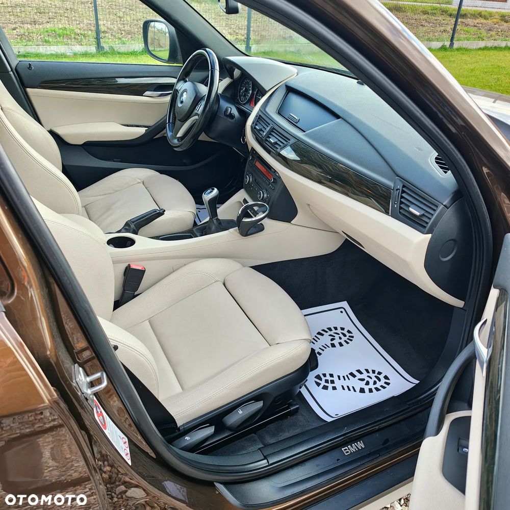 BMW X1 xDrive20d - 15