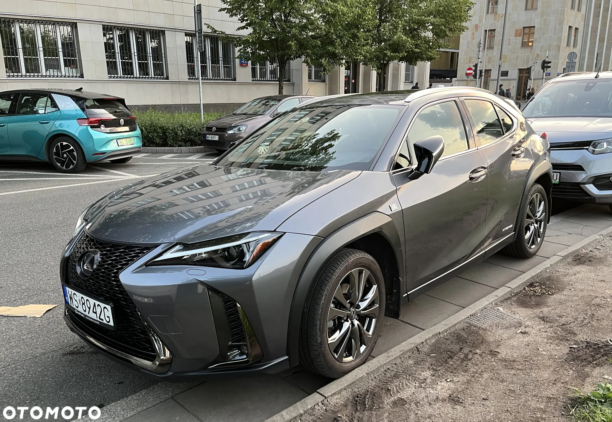 Lexus UX 250h GPF F Sport Edition AWD - 2
