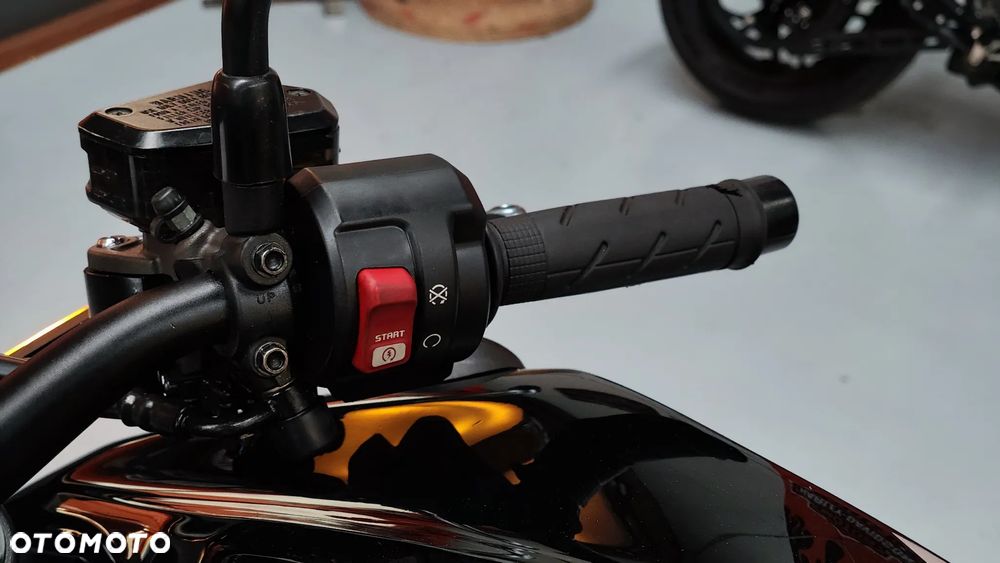 Honda CB - 33