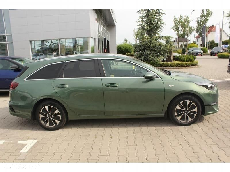 Kia Ceed - 7