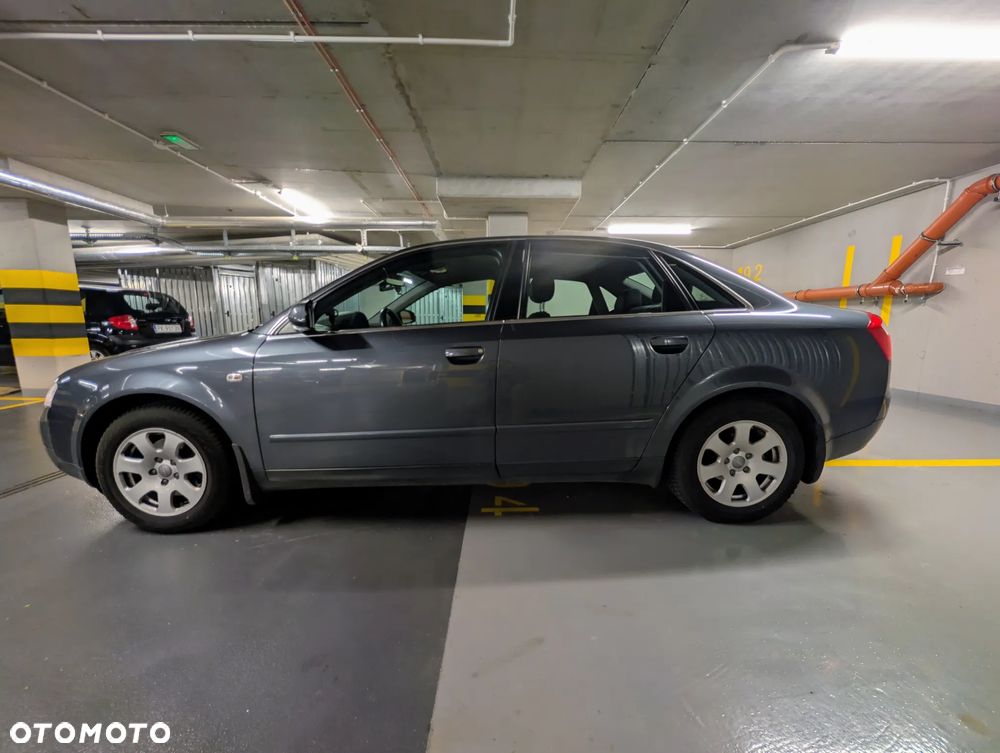 Audi A4 Limousine - 13