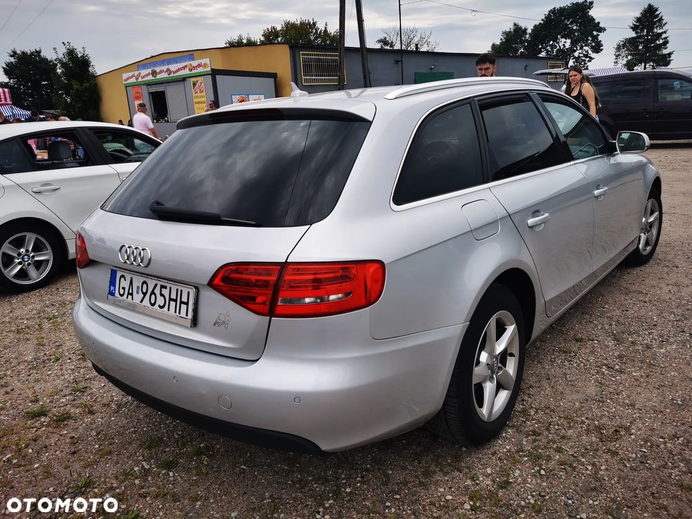 Audi A4 Avant 2.0 TDI DPF quattro - 5