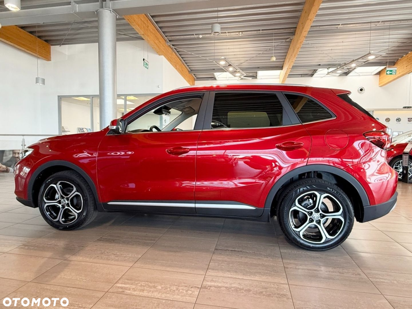 MG ZS - 8