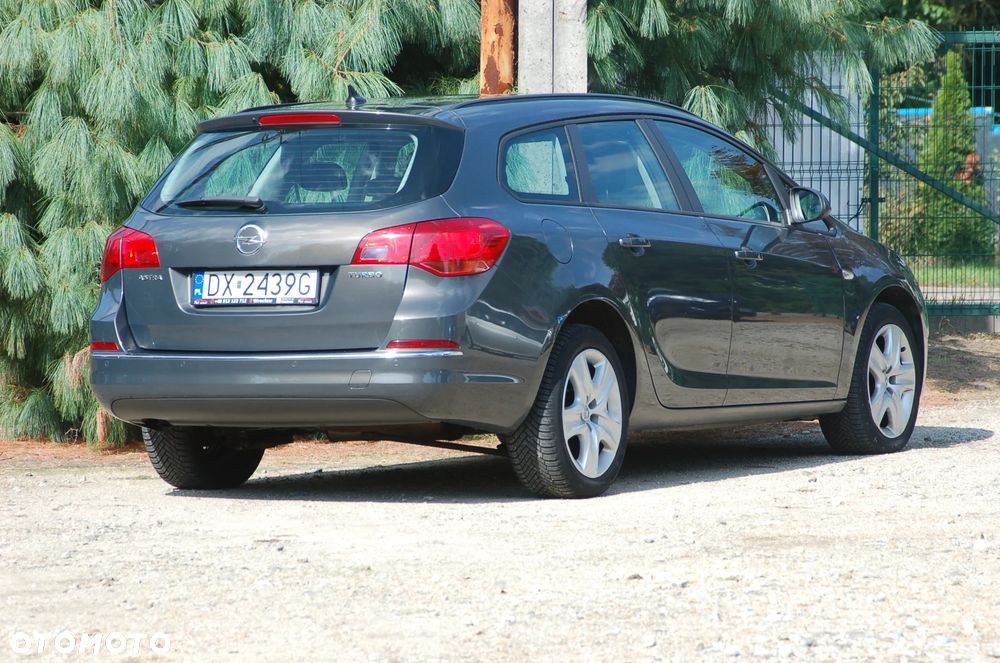 Opel Astra 1.4 Turbo Cosmo - 28