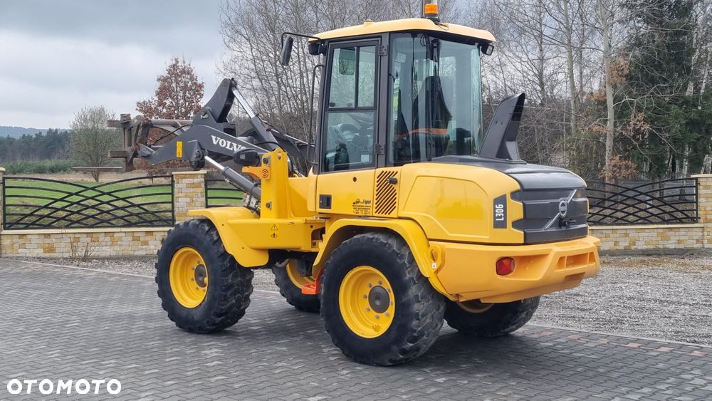 Volvo L30G/Maszyna sprowadzona/ 4749h/ - 4