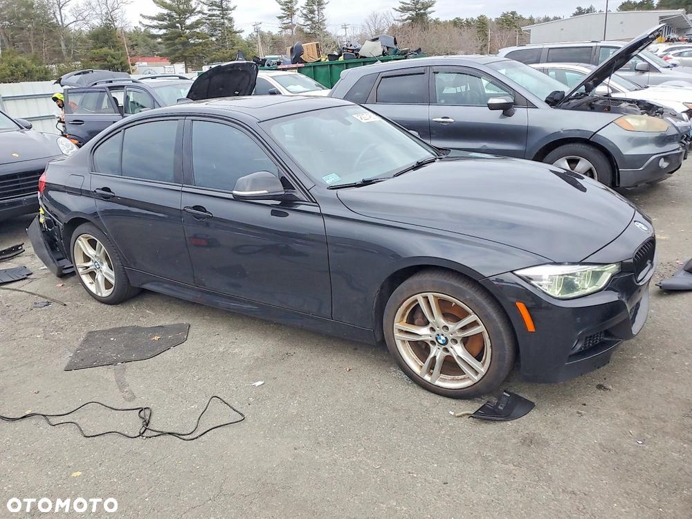 BMW Seria 3 330i xDrive M Sport - 3