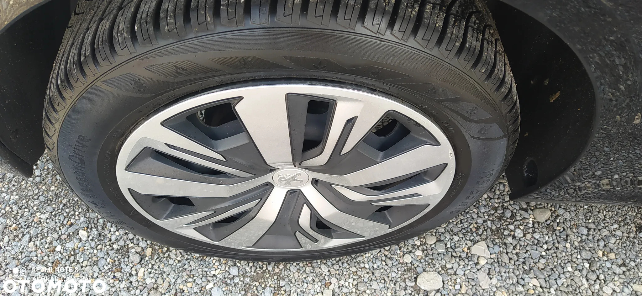 Peugeot 208 PureTech 75 Active - 28