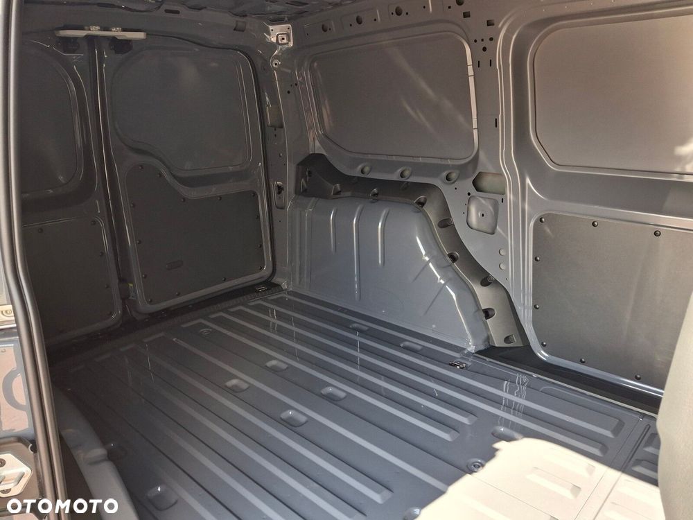 Volkswagen Caddy Maxi - 16