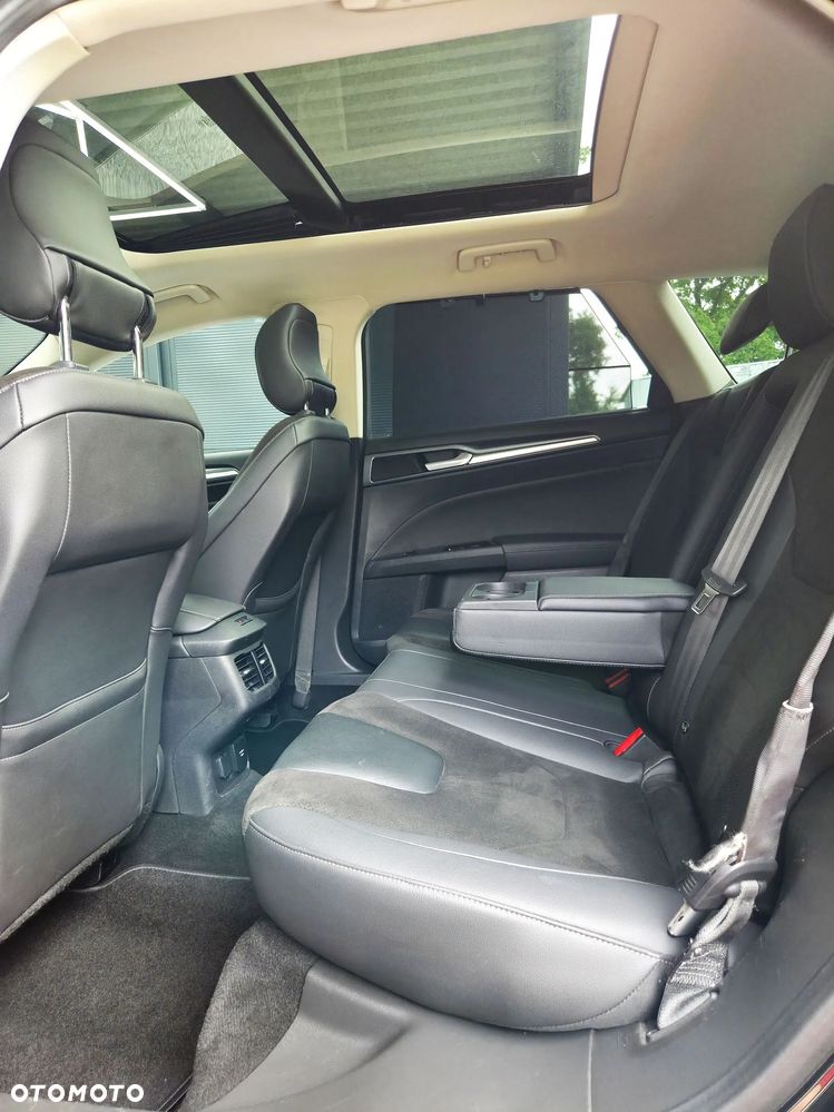 Ford Mondeo - 10